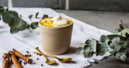 Latté au curcuma