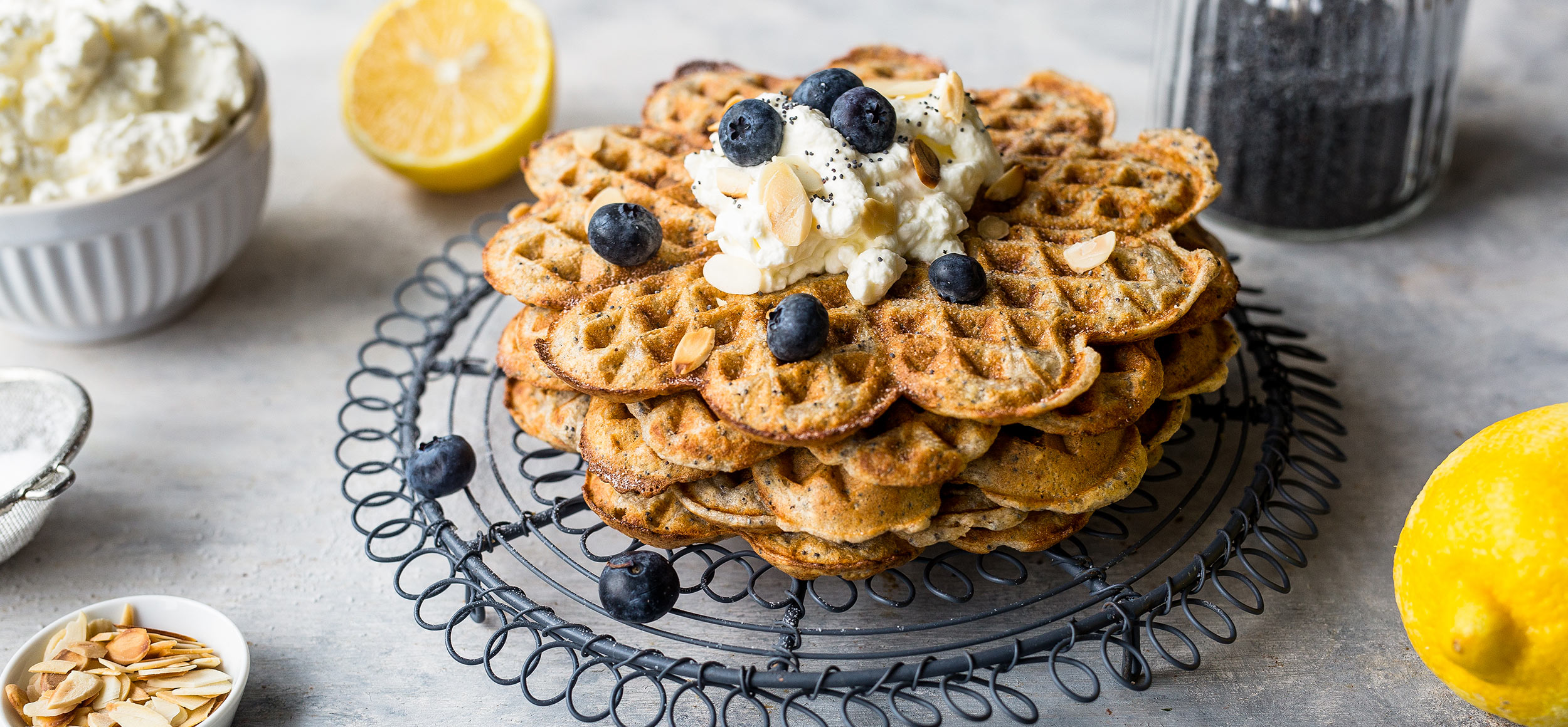 Zitronenwaffeln mit Mohn