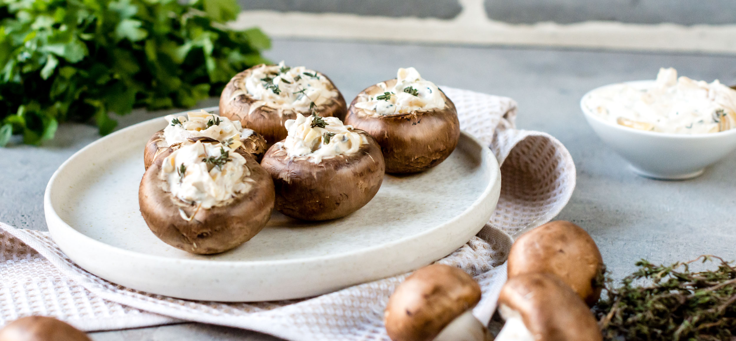 Champignons fourrés grillés